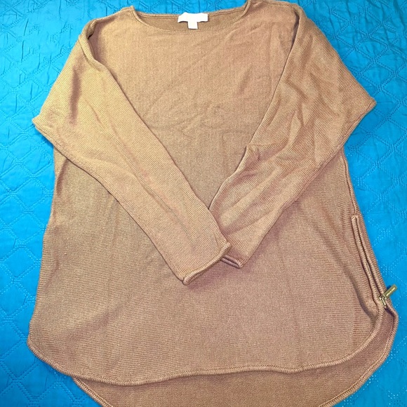 Michael Kors Large High Low Hem knitted sweater with gold toned zippers … - Picture 8 of 14